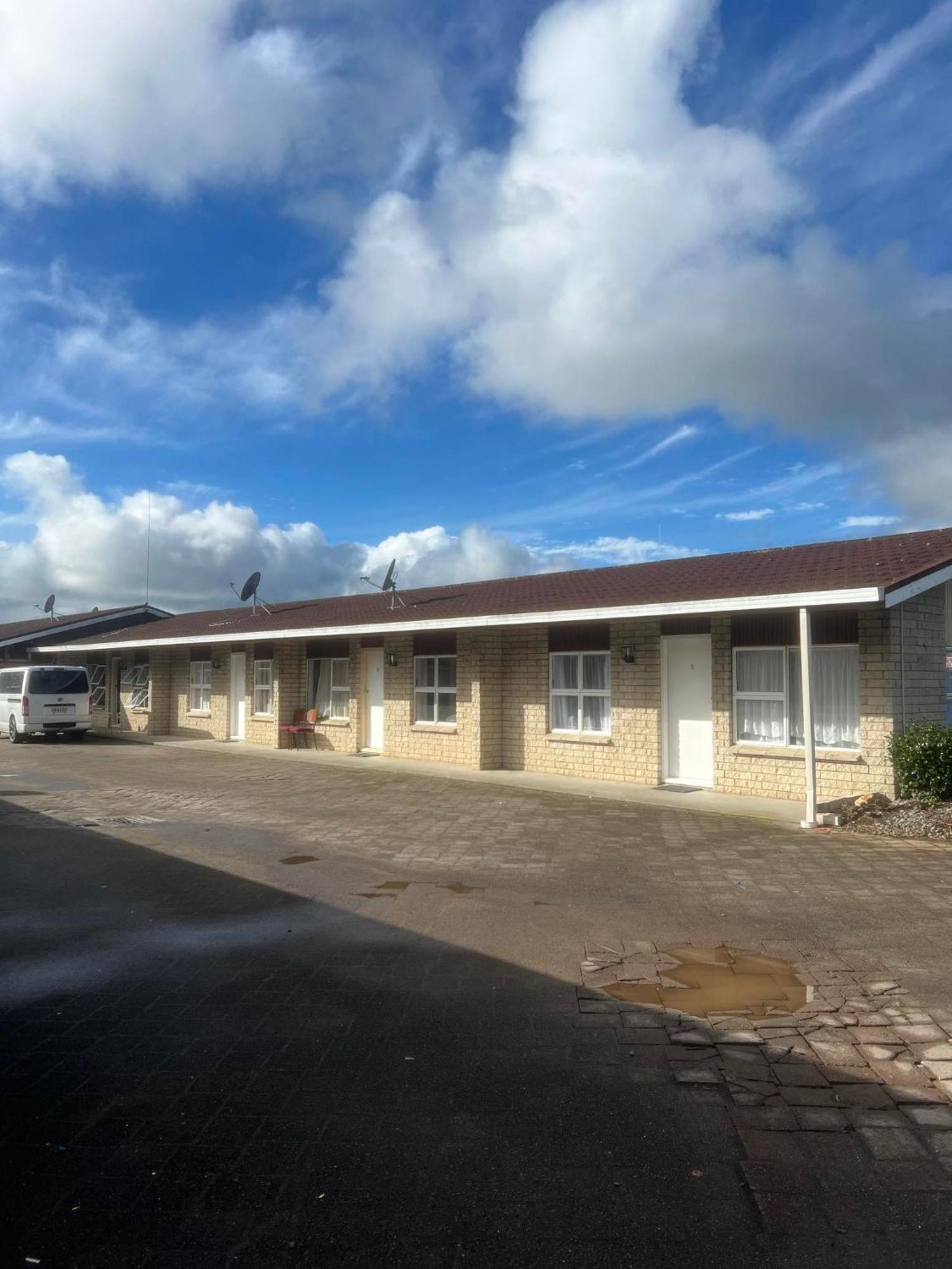 Hamilton Sunrise Motel Exterior foto